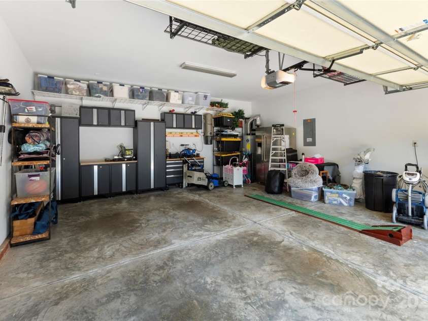 2504 River Oaks Drive, Waxhaw, NC 28173.  MLS# CAR4269382, YatesRealty ID 34425. 