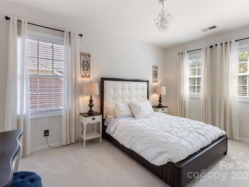 2504 River Oaks Drive, Waxhaw, NC 28173.  MLS# CAR4269382, YatesRealty ID 34425. 