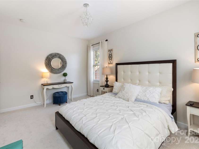 2504 River Oaks Drive, Waxhaw, NC 28173.  MLS# CAR4269382, YatesRealty ID 34425. 