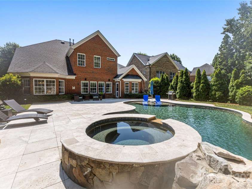 2504 River Oaks Drive, Waxhaw, NC 28173.  MLS# CAR4269382, YatesRealty ID 34425. 