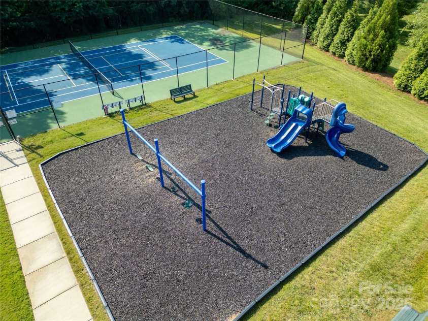 2504 River Oaks Drive, Waxhaw, NC 28173.  MLS# CAR4269382, YatesRealty ID 34425. 