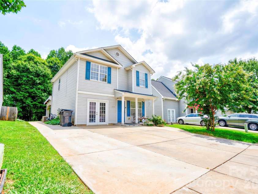 9336 Dewey Drive, Charlotte, NC 28214.  MLS# CAR4399418, YatesRealty ID 34426. 