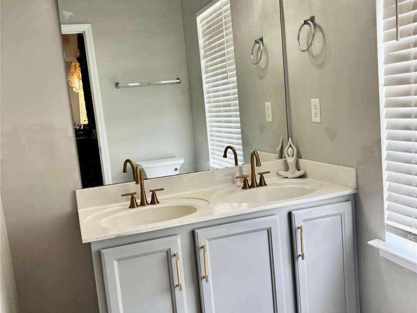 9336 Dewey Drive, Charlotte, NC 28214.  MLS# CAR4399418, YatesRealty ID 34426. 