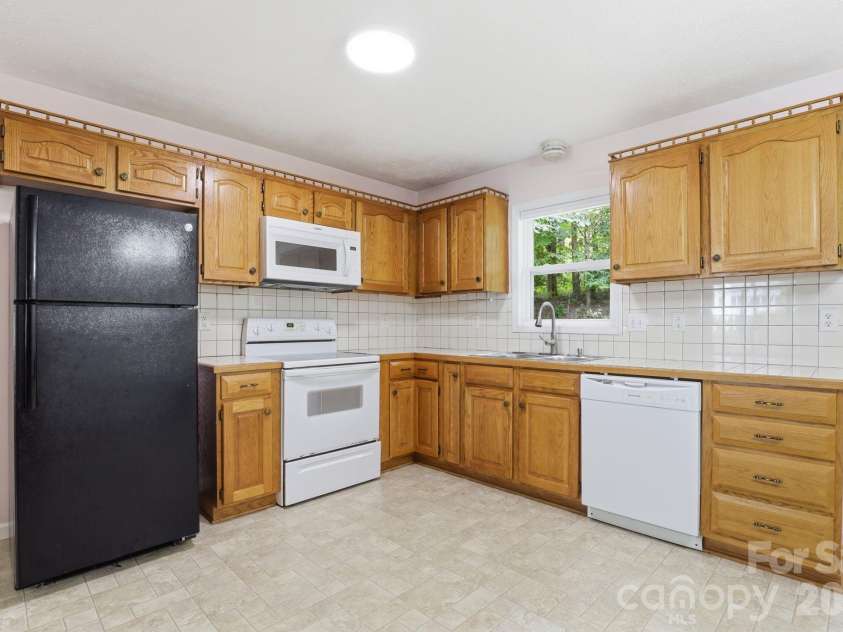 15 Valley Street, Granite Falls, NC 28630.  MLS# CAR4398811, YatesRealty ID 34427. 