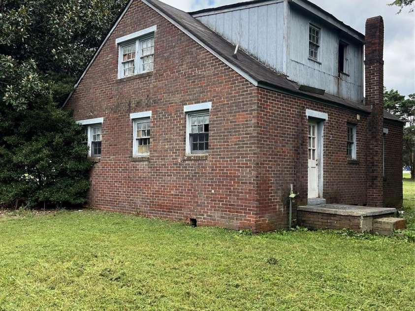 218 Main Street, Wingate, NC 28174.  MLS# CAR4295474, YatesRealty ID 34427. 