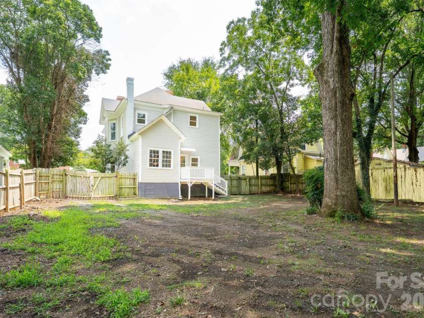 302 Maurice Street, Monroe, NC 28112.  MLS# CAR4399368, YatesRealty ID 34428. 