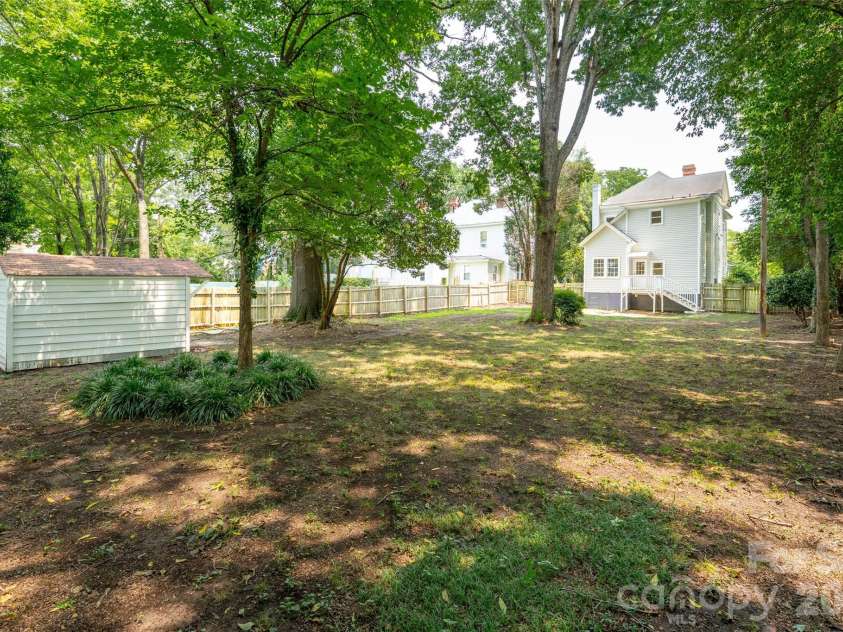 302 Maurice Street, Monroe, NC 28112.  MLS# CAR4399368, YatesRealty ID 34428. 