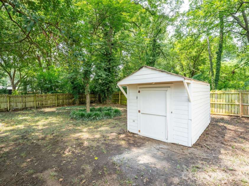 302 Maurice Street, Monroe, NC 28112.  MLS# CAR4399368, YatesRealty ID 34428. 
