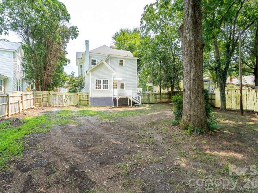 302 Maurice Street, Monroe, NC 28112.  MLS# CAR4399368, YatesRealty ID 34428. 