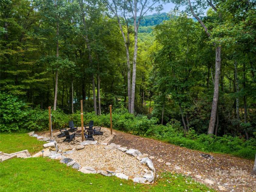 90 Indian Mound Trail, Fairview, NC 28730.  MLS# CAR4268261, YatesRealty ID 34428. 