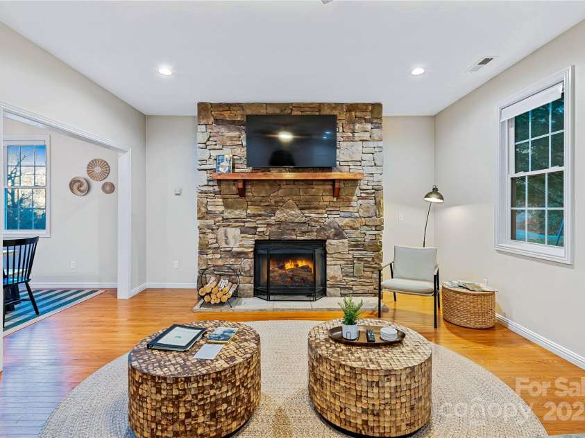 90 Indian Mound Trail, Fairview, NC 28730.  MLS# CAR4268261, YatesRealty ID 34428. 