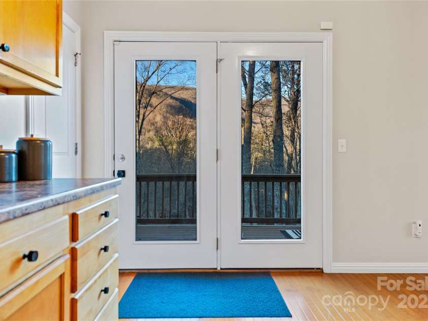 90 Indian Mound Trail, Fairview, NC 28730.  MLS# CAR4268261, YatesRealty ID 34428. 