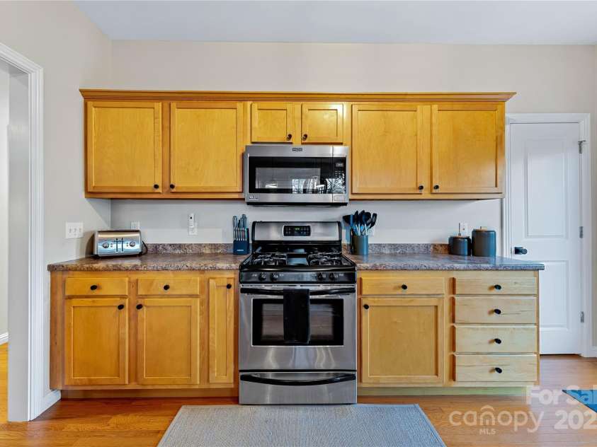 90 Indian Mound Trail, Fairview, NC 28730.  MLS# CAR4268261, YatesRealty ID 34428. 