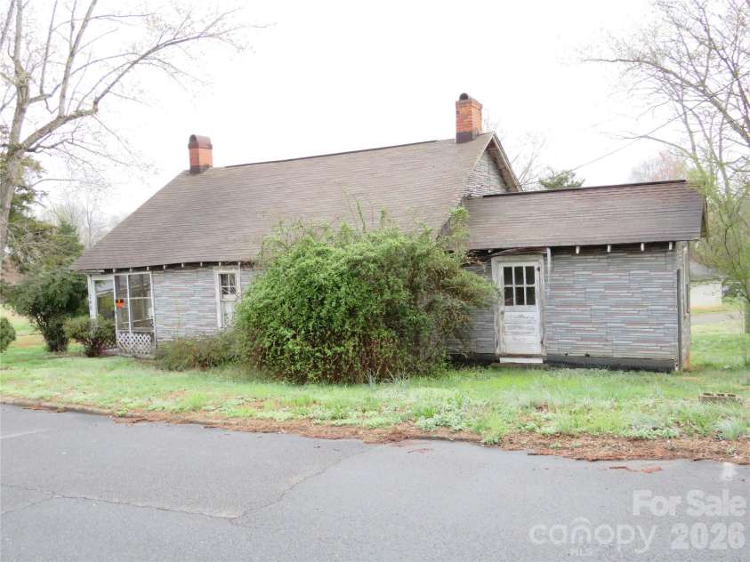 246 Church Street, Spindale, NC 28160.  MLS# CAR4354958, YatesRealty ID 3443. 