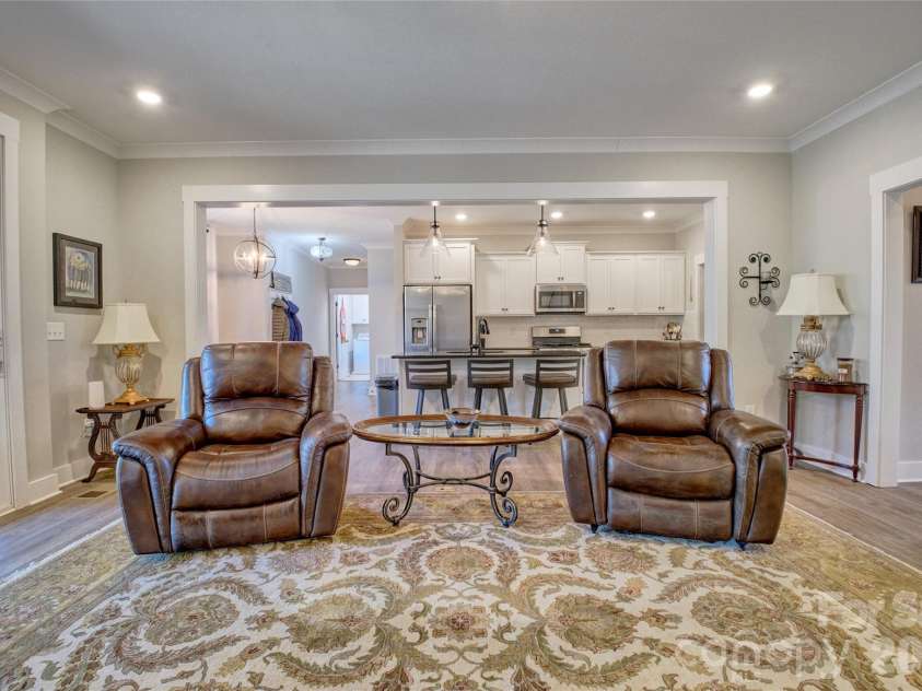 398 Kingsburry Road, Clover, SC 29710.  MLS# CAR4337912, YatesRealty ID 3443. Plenty of room to gather