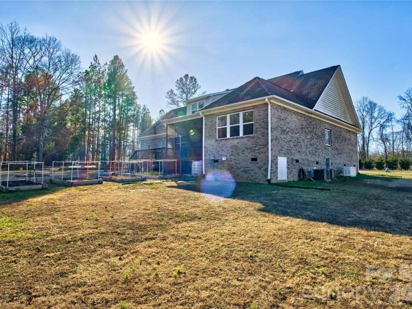398 Kingsburry Road, Clover, SC 29710.  MLS# CAR4337912, YatesRealty ID 3443. Side view of home