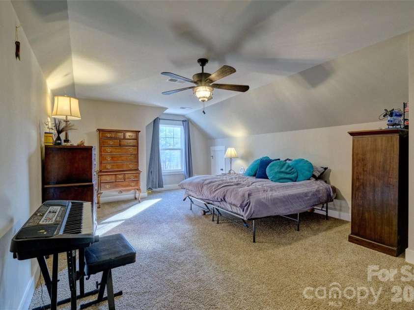 398 Kingsburry Road, Clover, SC 29710.  MLS# CAR4337912, YatesRealty ID 3443. Upstairs bedroom