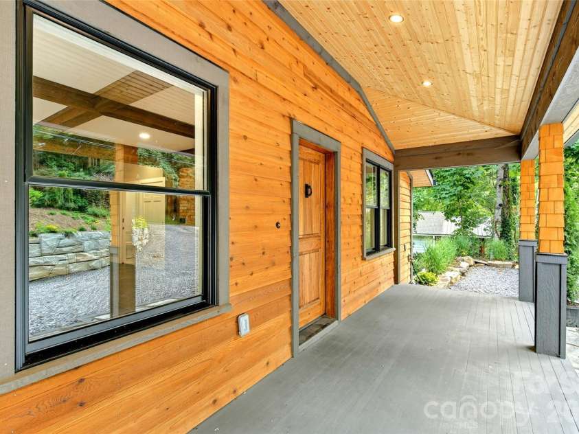 78 Tupper Road, Black Mountain, NC 28711.  MLS# CAR4396605, YatesRealty ID 34432. 