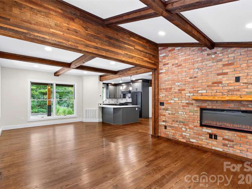 78 Tupper Road, Black Mountain, NC 28711.  MLS# CAR4396605, YatesRealty ID 34432. 