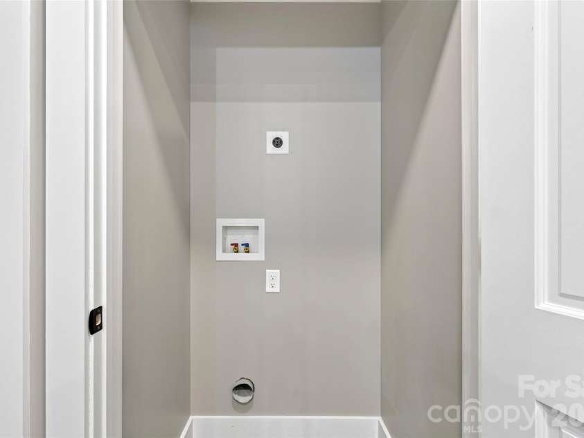 78 Tupper Road, Black Mountain, NC 28711.  MLS# CAR4396605, YatesRealty ID 34432. 