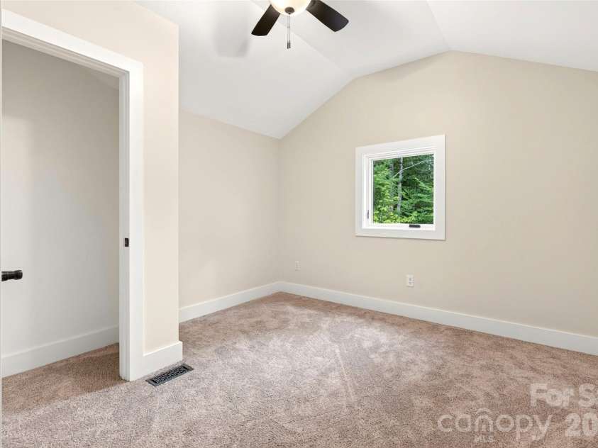 78 Tupper Road, Black Mountain, NC 28711.  MLS# CAR4396605, YatesRealty ID 34432. 