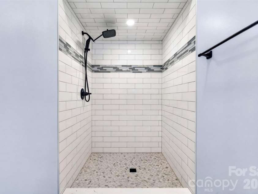 78 Tupper Road, Black Mountain, NC 28711.  MLS# CAR4396605, YatesRealty ID 34432. 