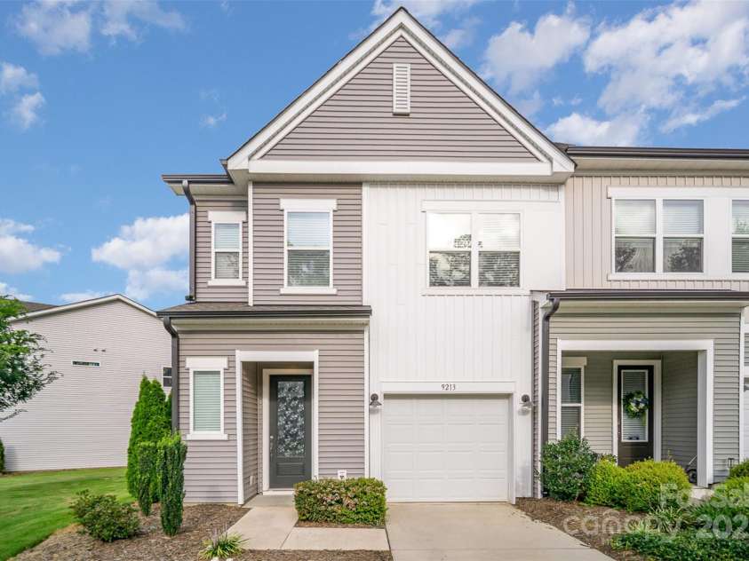 9213 Widden Way, Charlotte, NC 28269.  MLS# CAR4282562, YatesRealty ID 34433. 