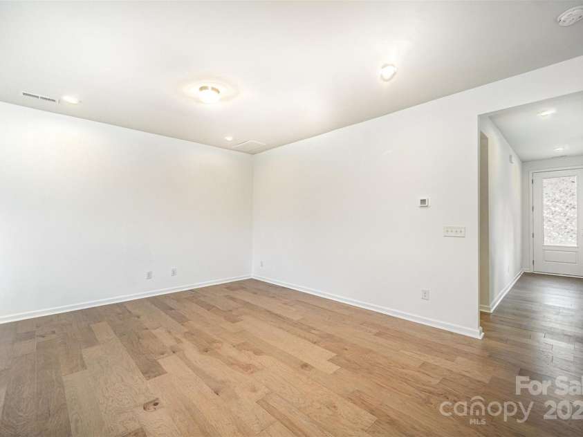 9213 Widden Way, Charlotte, NC 28269.  MLS# CAR4282562, YatesRealty ID 34433. 