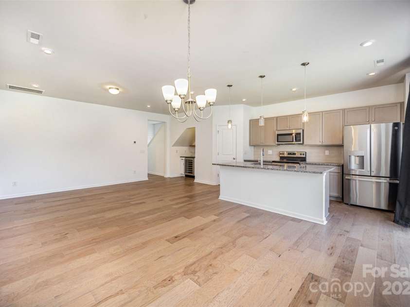 9213 Widden Way, Charlotte, NC 28269.  MLS# CAR4282562, YatesRealty ID 34433. 