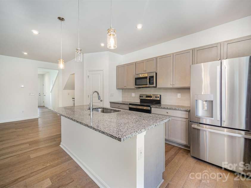 9213 Widden Way, Charlotte, NC 28269.  MLS# CAR4282562, YatesRealty ID 34433. 