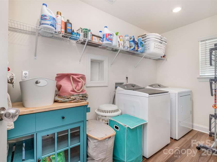 4531 Falls Lake Drive, Concord, NC 28025.  MLS# CAR4286599, YatesRealty ID 34434. 