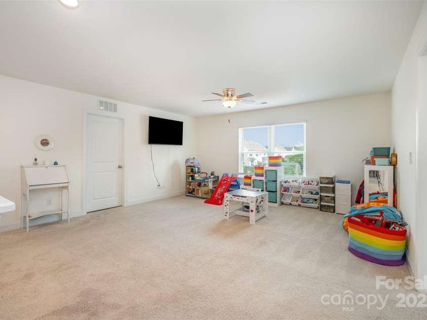 4531 Falls Lake Drive, Concord, NC 28025.  MLS# CAR4286599, YatesRealty ID 34434. 