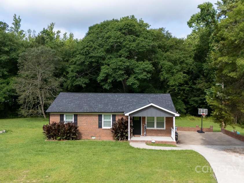 232 Harmony Hills Drive, Catawba, SC 29704.  MLS# CAR4269561, YatesRealty ID 34435. 