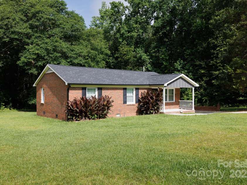 232 Harmony Hills Drive, Catawba, SC 29704.  MLS# CAR4269561, YatesRealty ID 34435. 