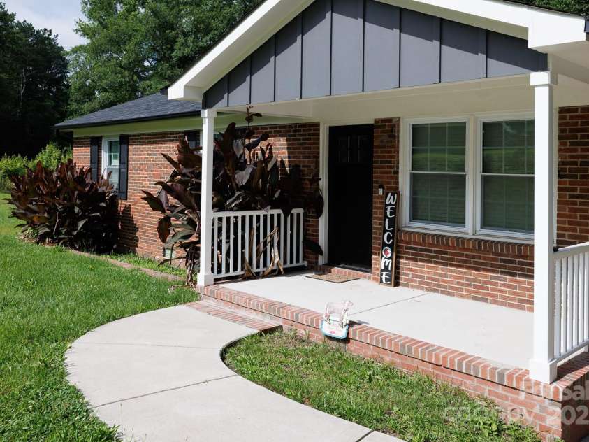 232 Harmony Hills Drive, Catawba, SC 29704.  MLS# CAR4269561, YatesRealty ID 34435. 