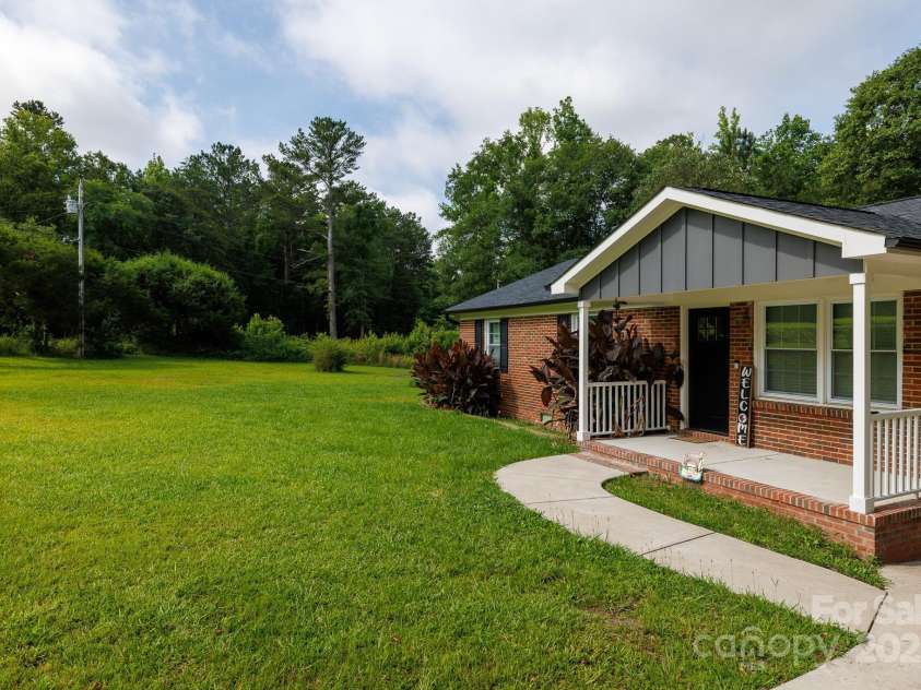 232 Harmony Hills Drive, Catawba, SC 29704.  MLS# CAR4269561, YatesRealty ID 34435. 