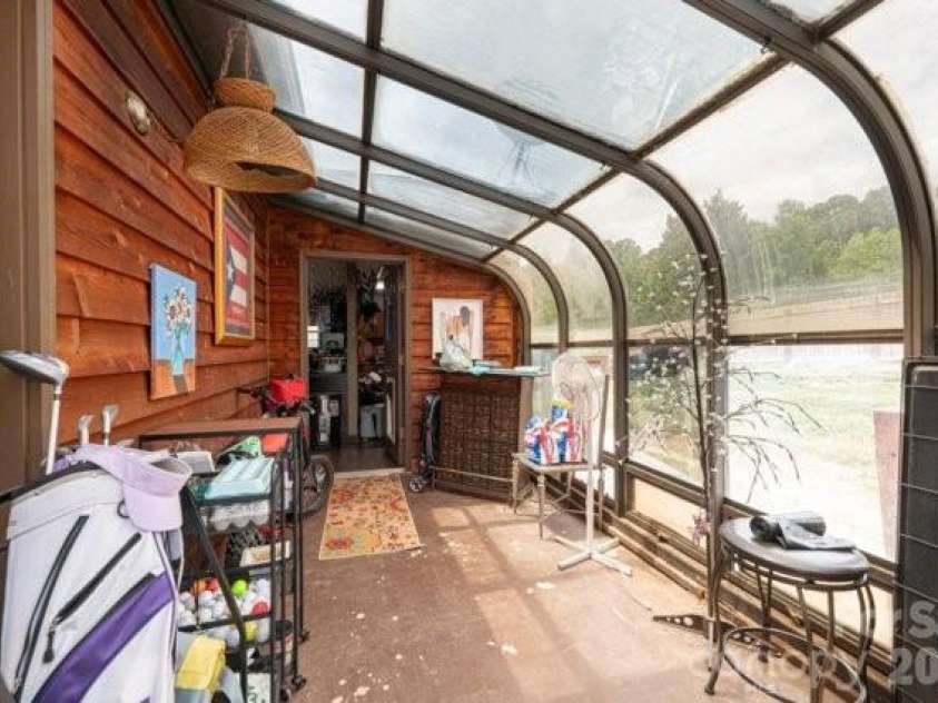 5976 Gold Creek Estate Drive, Hickory, NC 28601.  MLS# CAR4399217, YatesRealty ID 34435. 