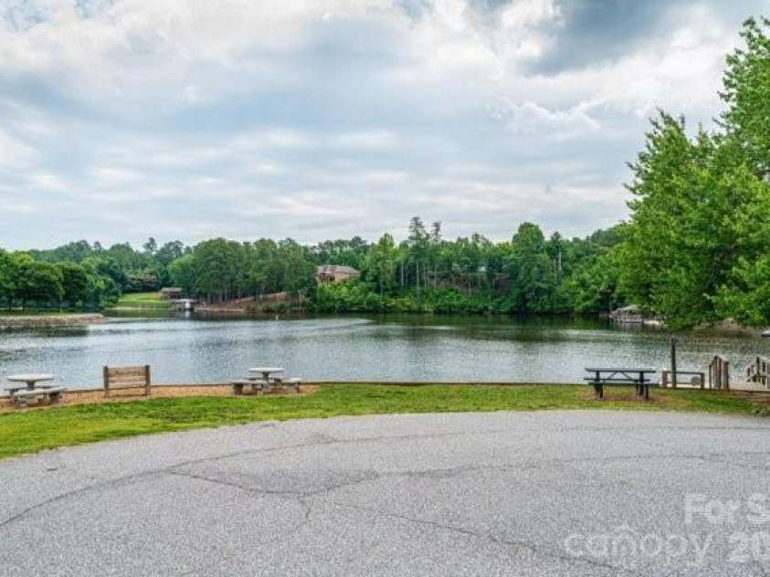 5976 Gold Creek Estate Drive, Hickory, NC 28601.  MLS# CAR4399217, YatesRealty ID 34435. 