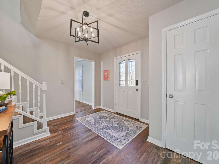 5976 Gold Creek Estate Drive, Hickory, NC 28601.  MLS# CAR4425606, YatesRealty ID 34435. 