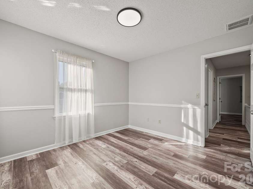 5976 Gold Creek Estate Drive, Hickory, NC 28601.  MLS# CAR4425606, YatesRealty ID 34435. Guest room 3