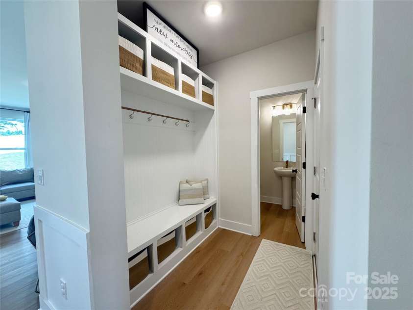 11012 Commons Drive, Charlotte, NC 28213.  MLS# CAR4293410, YatesRealty ID 34436. 