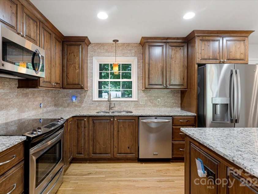 6541 Old Reid Road, Charlotte, NC 28210.  MLS# CAR4292495, YatesRealty ID 34437. 