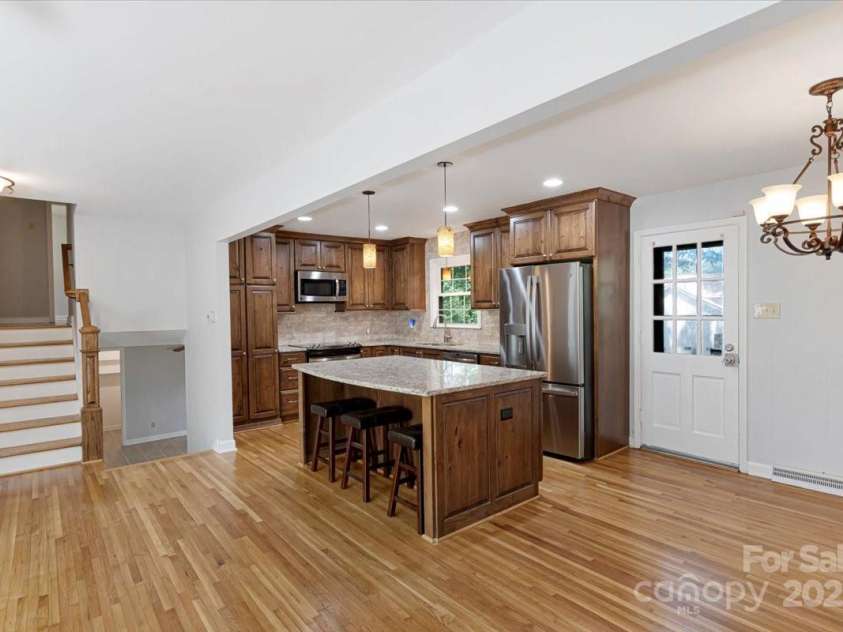 6541 Old Reid Road, Charlotte, NC 28210.  MLS# CAR4292495, YatesRealty ID 34437. 