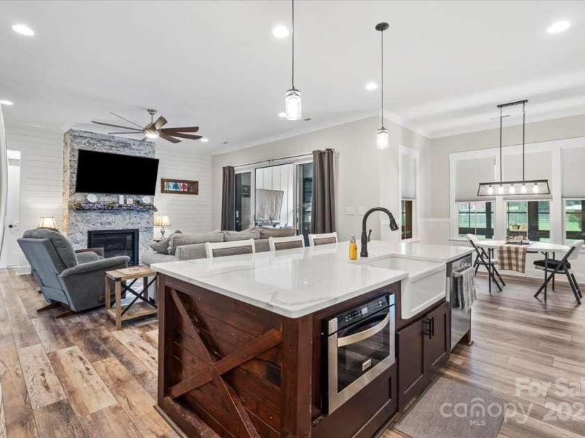 867 Bellegray Road, Clover, SC 29710.  MLS# CAR4262623, YatesRealty ID 34439. Kitchen opens to main living area