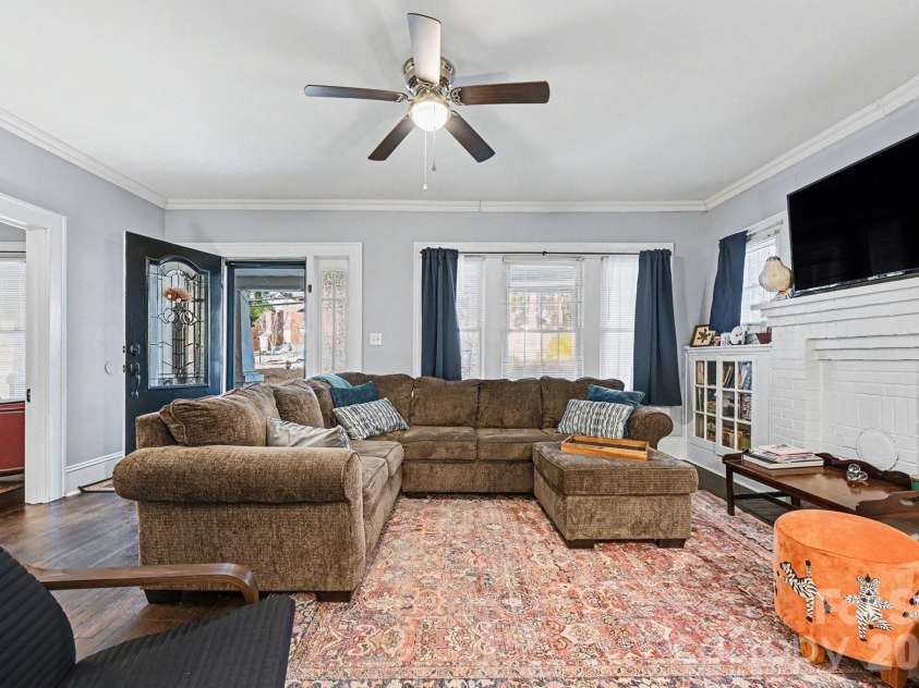 127 11th Street, Salisbury, NC 28144.  MLS# CAR4341611, YatesRealty ID 3444. 