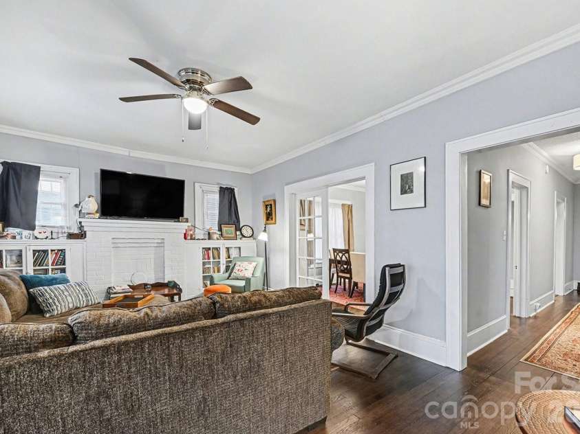 127 11th Street, Salisbury, NC 28144.  MLS# CAR4341611, YatesRealty ID 3444. 