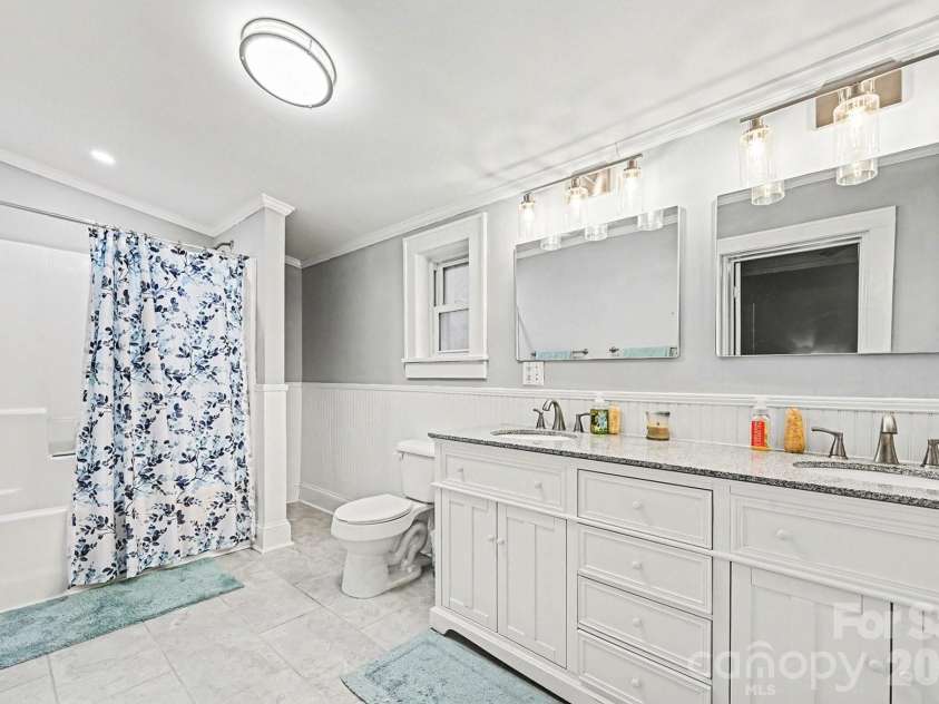 127 11th Street, Salisbury, NC 28144.  MLS# CAR4341611, YatesRealty ID 3444. 