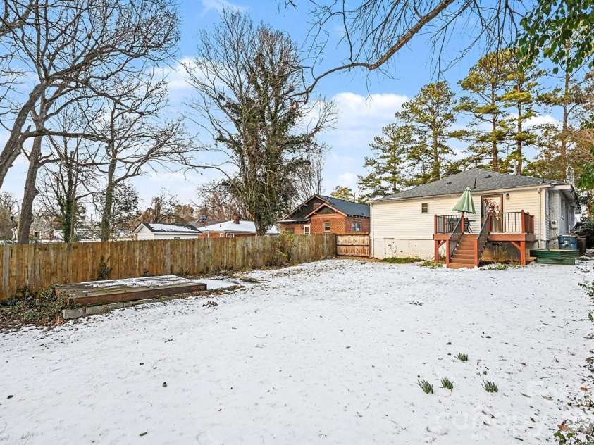 127 11th Street, Salisbury, NC 28144.  MLS# CAR4341611, YatesRealty ID 3444. 