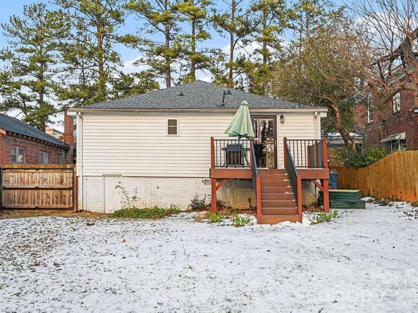 127 11th Street, Salisbury, NC 28144.  MLS# CAR4341611, YatesRealty ID 3444. 