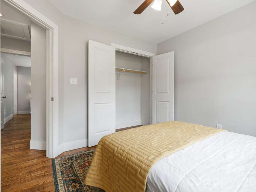 81 Bellevue Road, Asheville, NC 28803.  MLS# CAR4399071, YatesRealty ID 34442. 